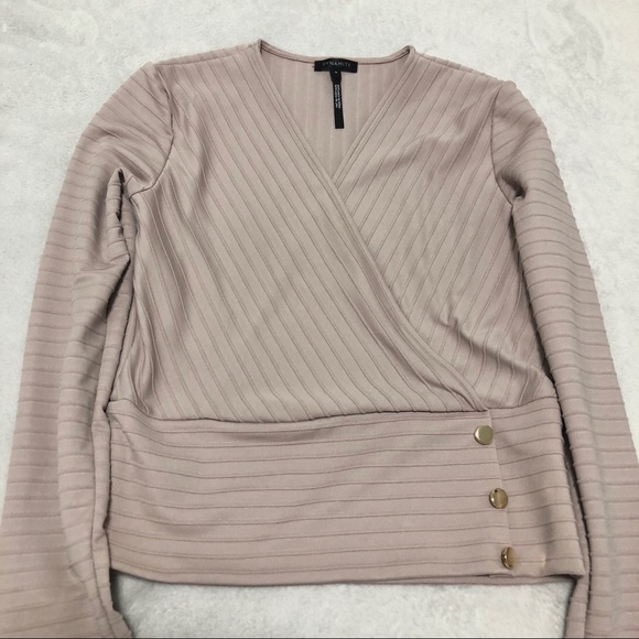 Dynamite Nude Peplum Top with gold buttons M - Picture 8 of 8